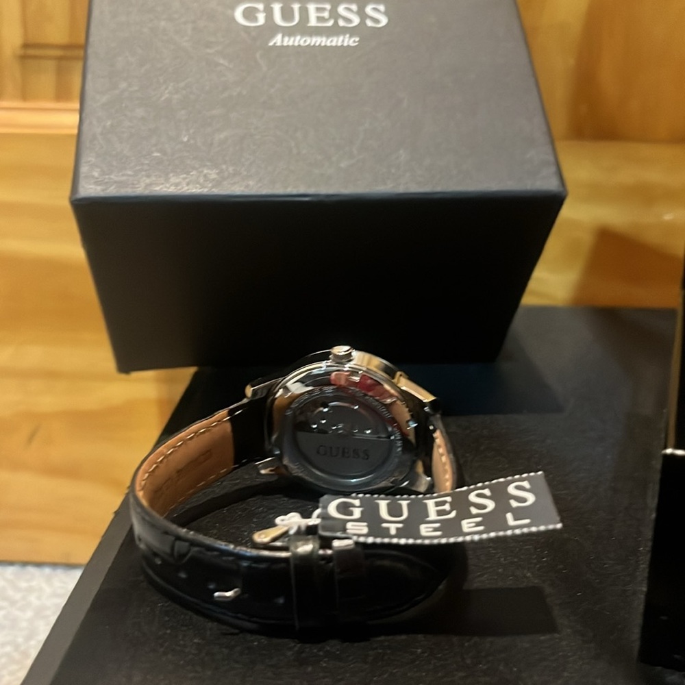 Guess Automatic Watch - Picture 8 of 15